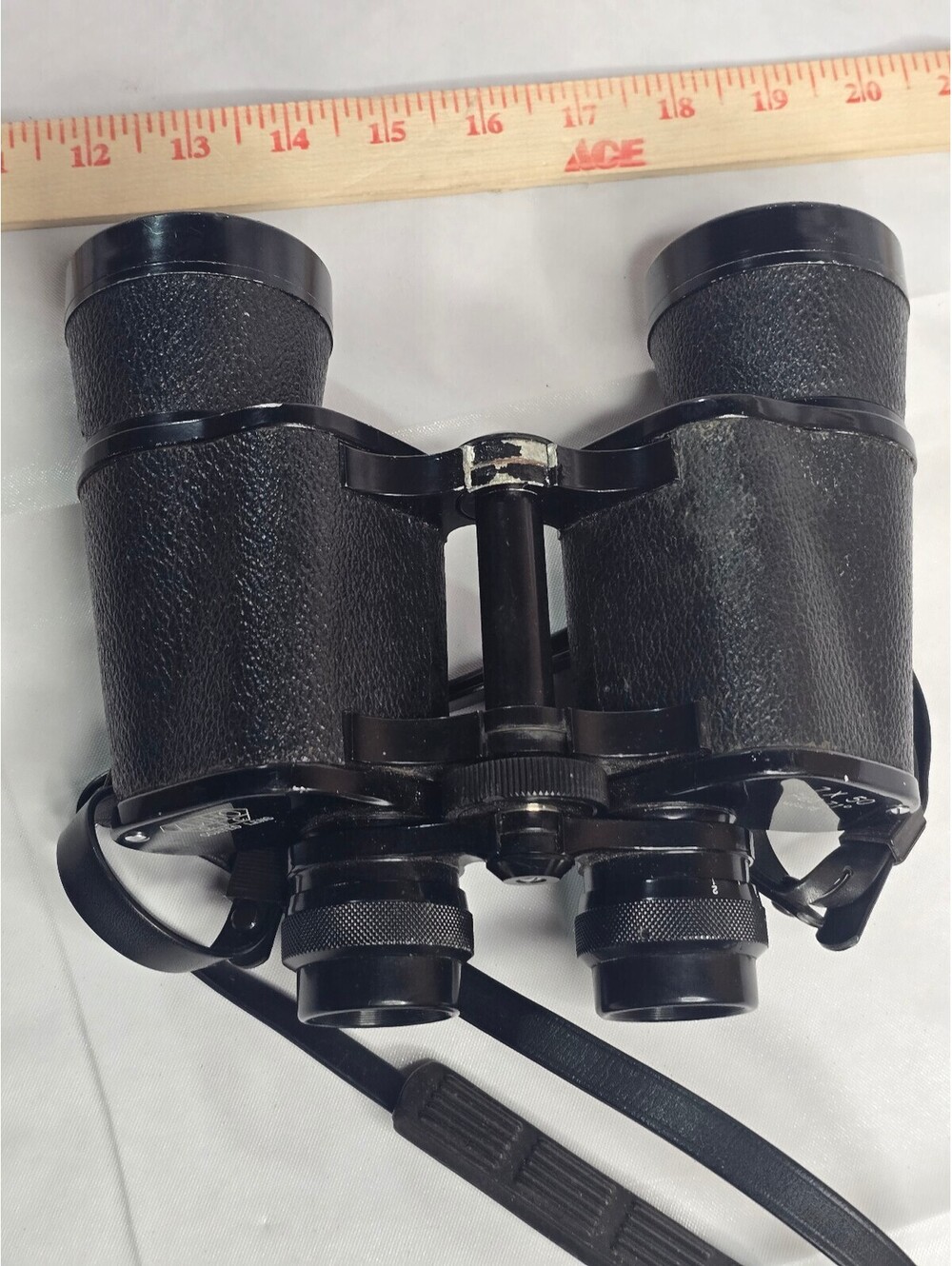 ZUIKO 7x50 Field 7.1° Binoculars with Strap